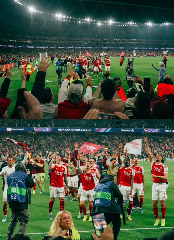 Các cầu thủ Arsenal vui mừng. Ảnh = Cap màn hình SNS chính thức của Arsenal