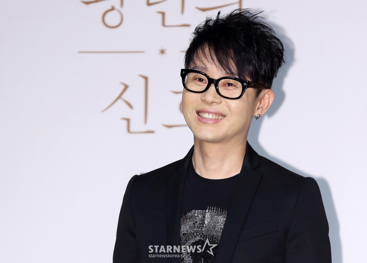Singer Lee Seung-hwan /Photo=StarNews