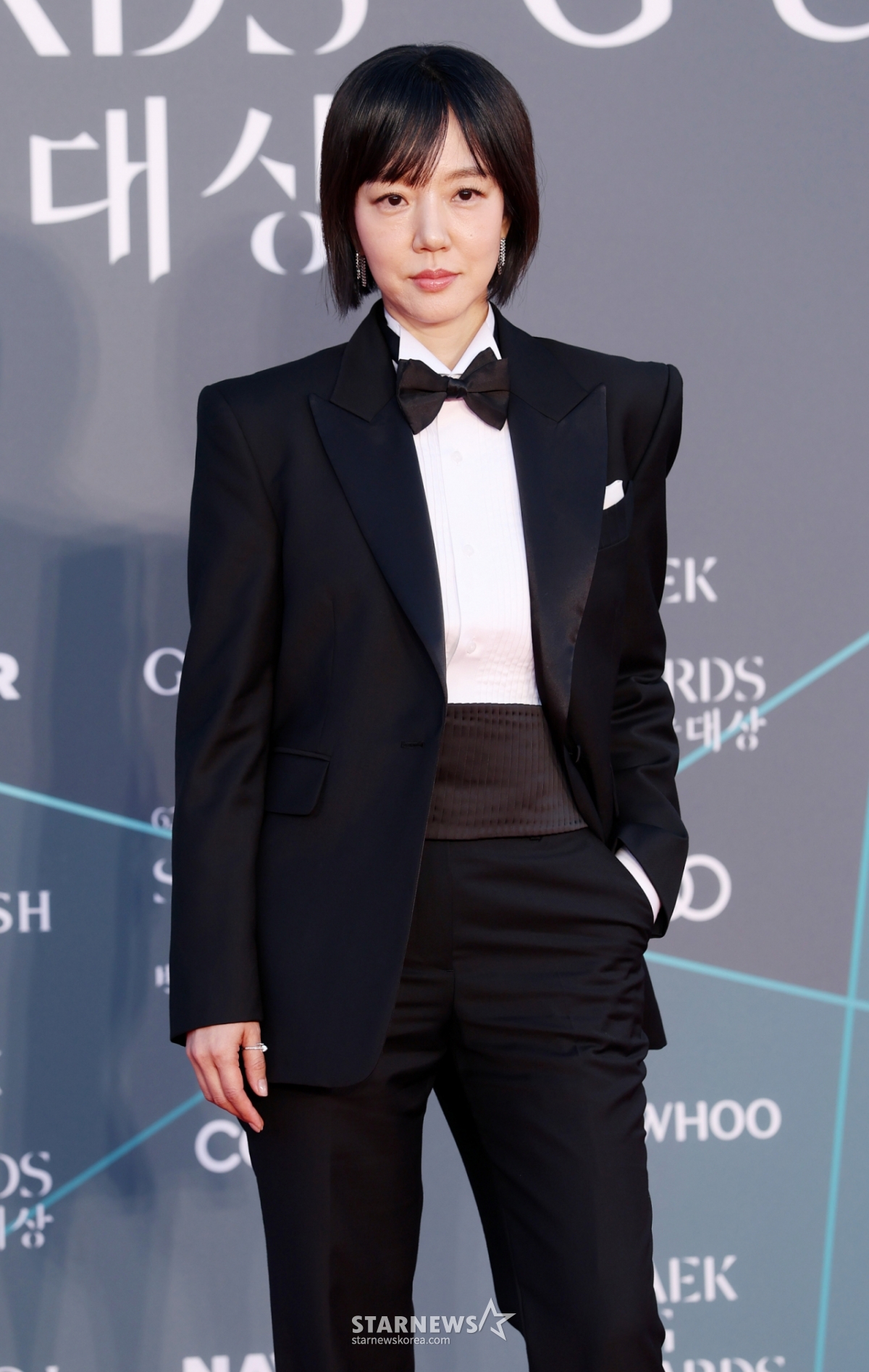 俳優のイム·スジョンが8日、ソウル江南区のコエックスで行われた第62回百想芸術大賞レッドカーペットに参加し、ポーズを取っている。/2026.05.08 /写真=キム·フィソン hwijpg@