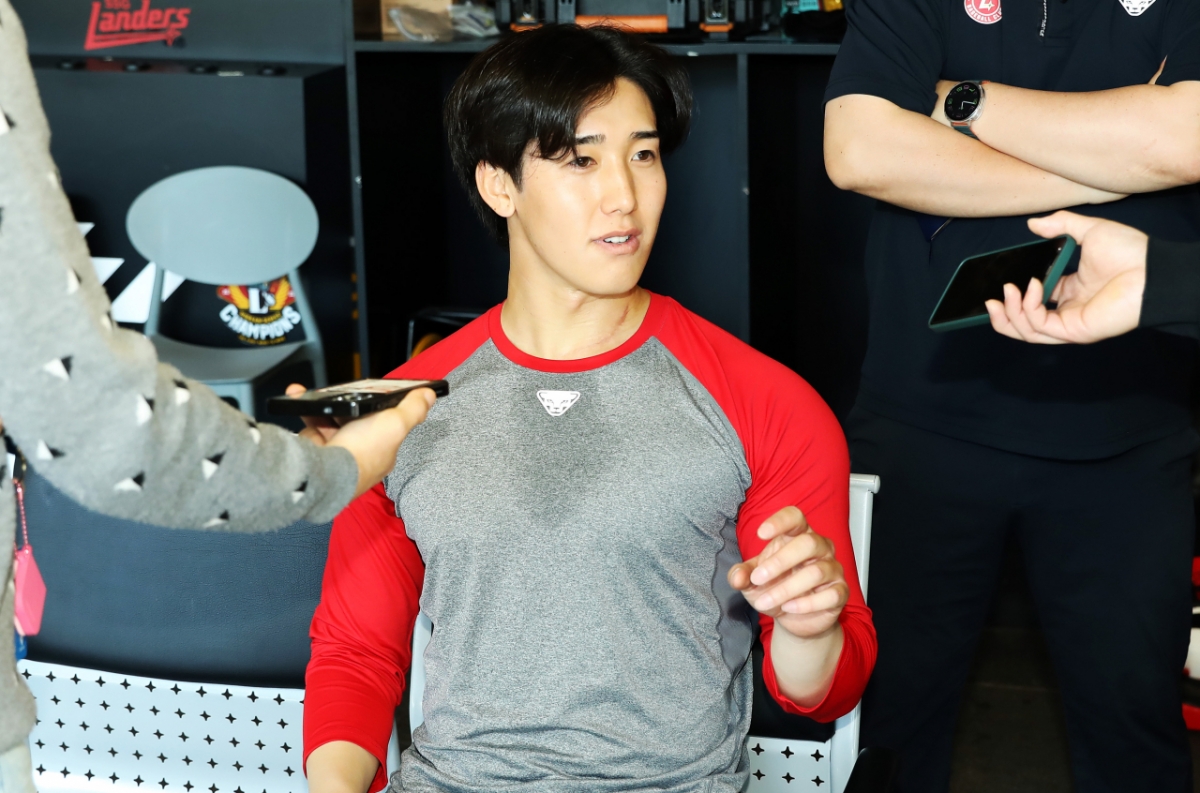 Koji Hiramoto. /Photo=SSG Landers