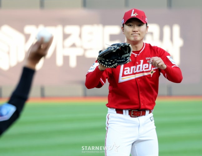 "점점 더 무서운 선수 될 것" 이유 있는 다승 단독 1위, 사령탑은 확신했다 [수원 현장]