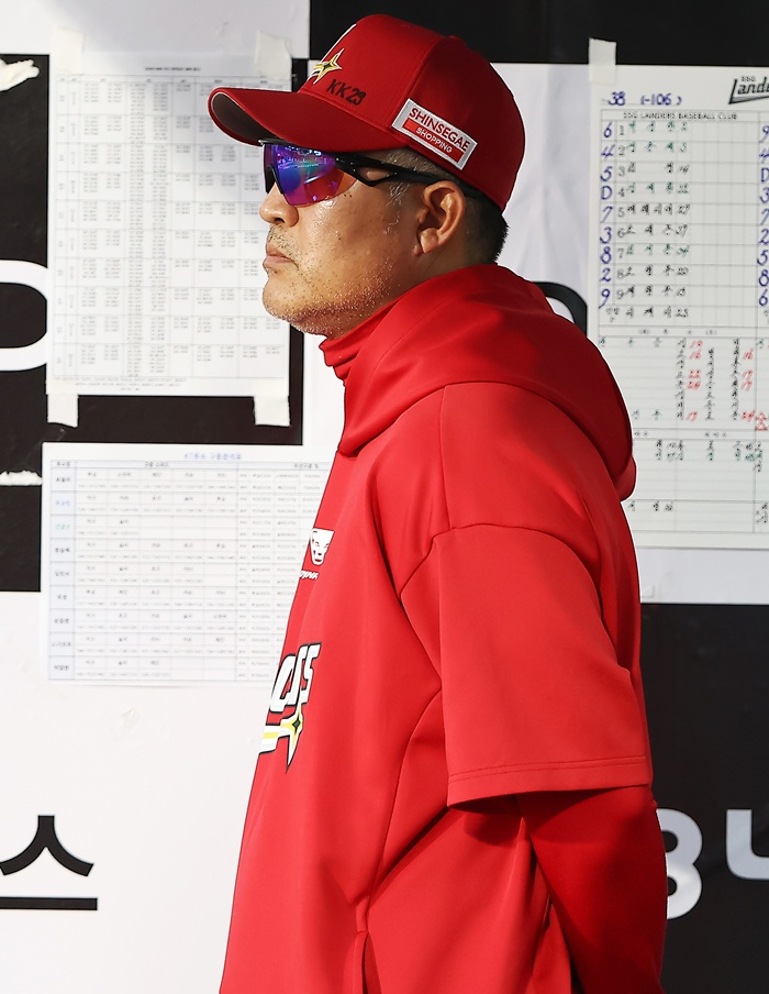 李崇龍(イ·スンヨン)SSG監督。 /写真=SSGランダース