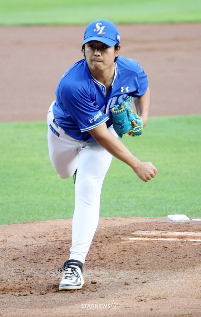 Yang Chang-seop pitching against LG on the 14th. /Photo=Chief correspondent Kim Jin-kyung