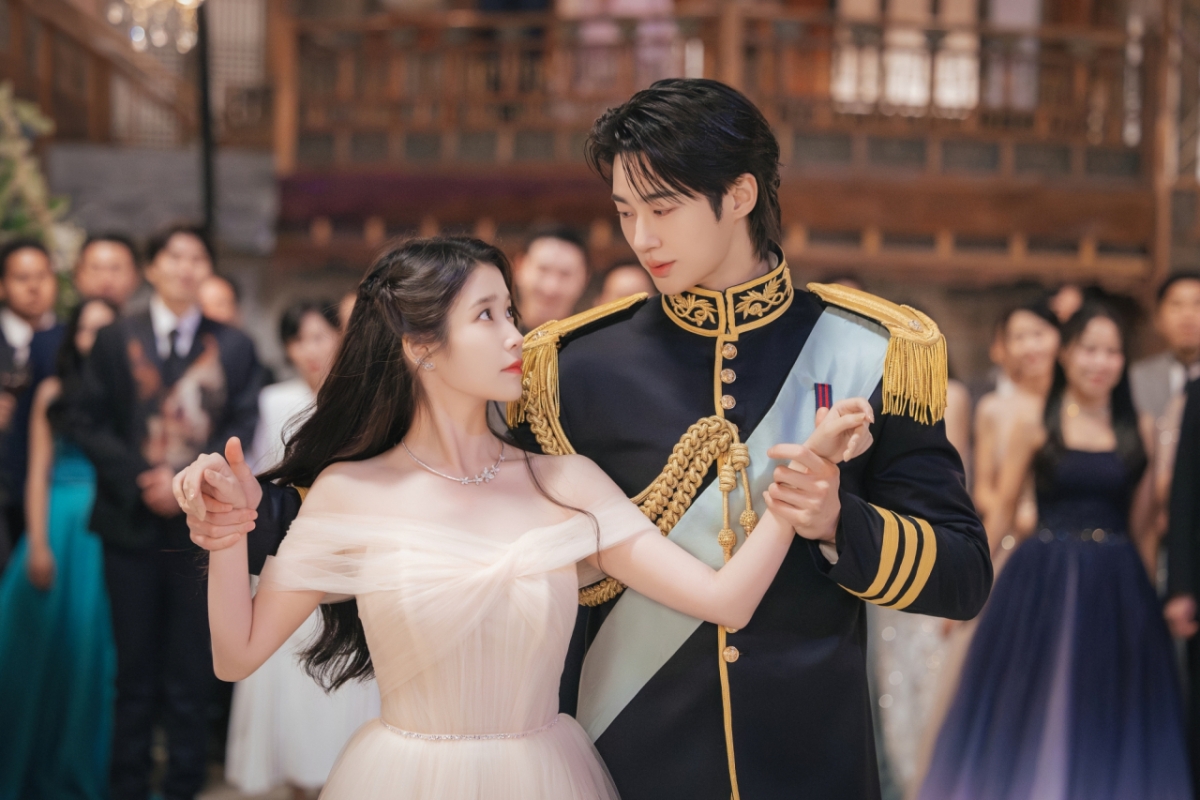 아이유X변우석 '대군부인', 디즈니+ 흥행 역사..전 세계 최다 시청