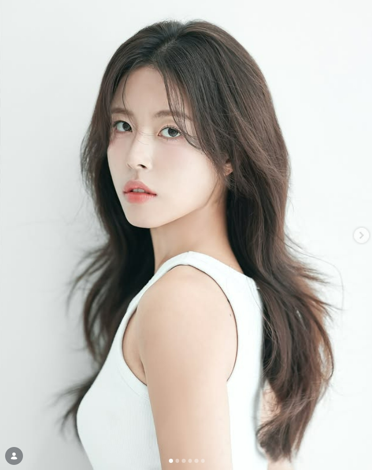 /foto=Redes sociales de Min Do-hee