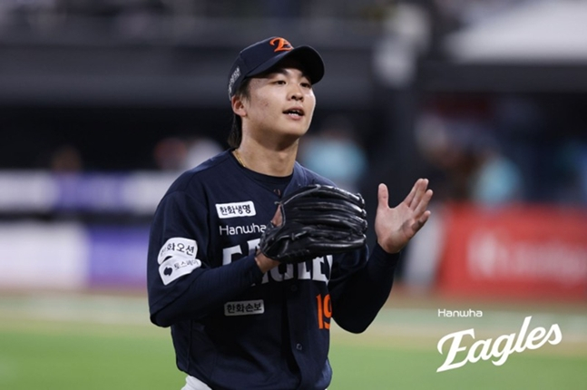 Wang Yencheng started on the 15th. /Photo=Hanwha Eagles