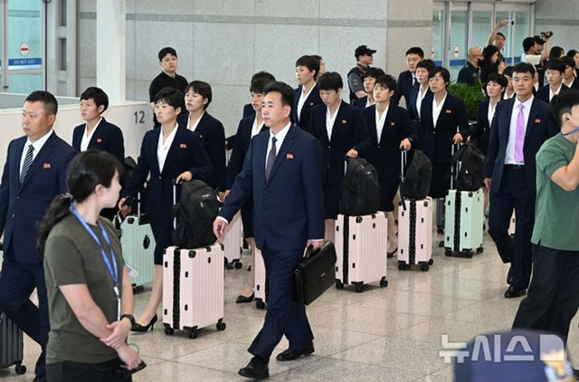 North Korea's Naegokhwa Women's Football Team. /Photo=NEWSIS