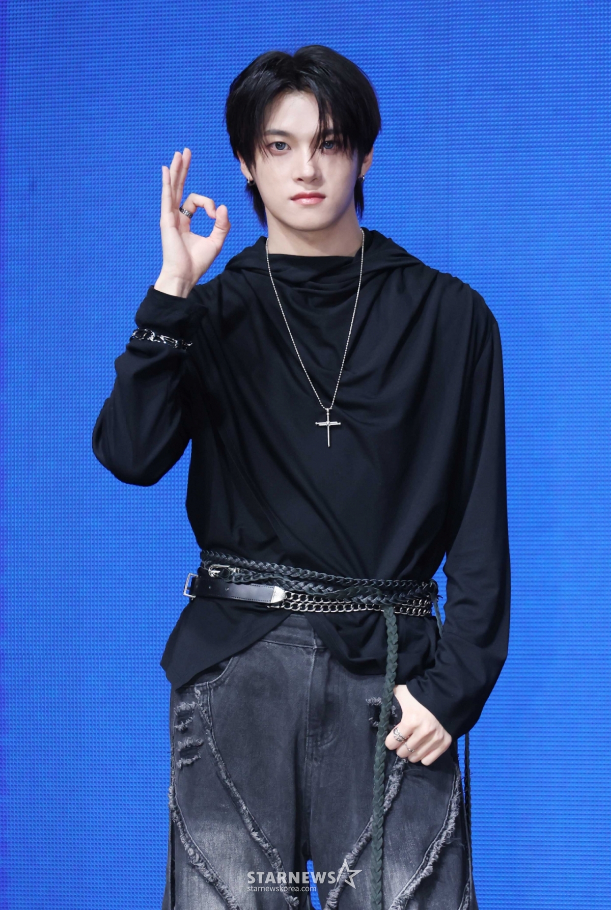Group Psykurs member Jun-min poses during the mini 7th album 'Route Zero: The ORA' (ROUTE ZERO : The ORA) release showcase held at NOL Theater in Hapjeong, Mapo-gu, Seoul, on the afternoon of the 19th. This album includes a total of five tracks, featuring the title song 'OKay' (OKay), as well as 'Ghost Rider', 'Trophy', and others. /2026.05.19 /Photo=Lee Dong-hoon photoguy@