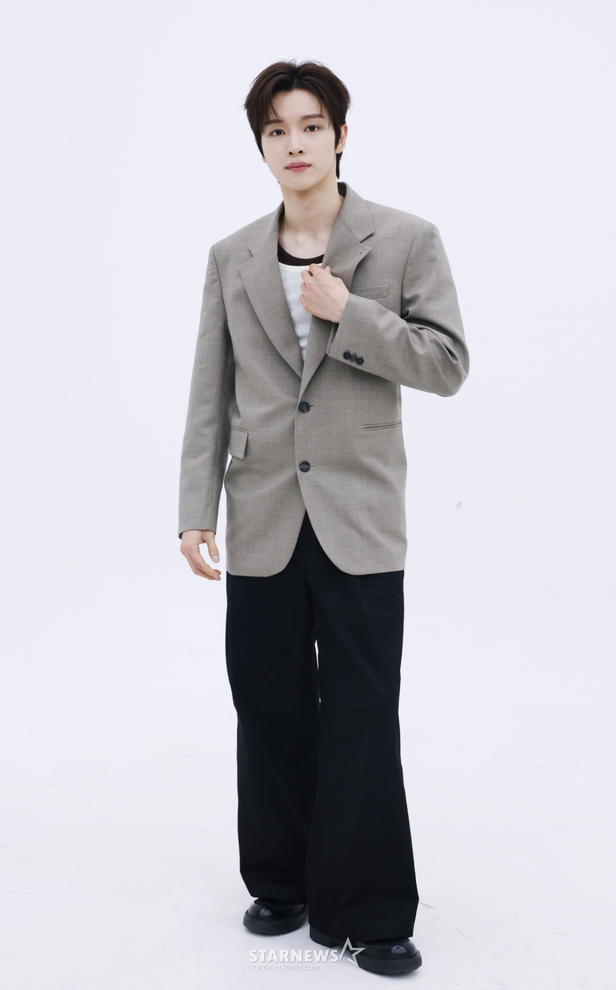2026.05.08 Group Rise AAA Interview - Sungchan /Photo=Lee Dong-hoon