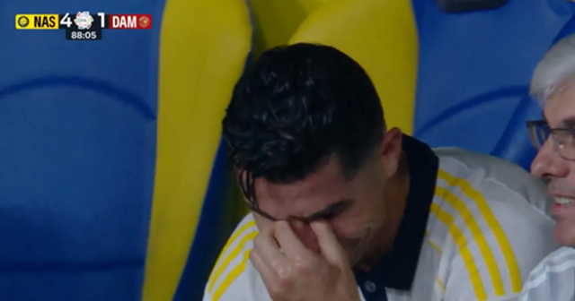 ベンチで涙を流すクリスティアーノ·ロナウド。 /写真=英国 ザ·サン キャプチャー