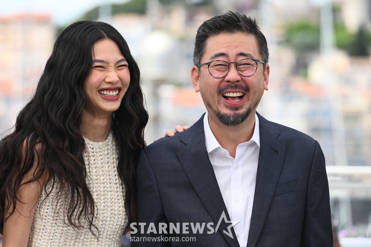 「ホープ」俳優チョン·ホヨン、ナ·ホンジン監督 / 写真= / AFPBBNews=ニュース1=スターニュース
