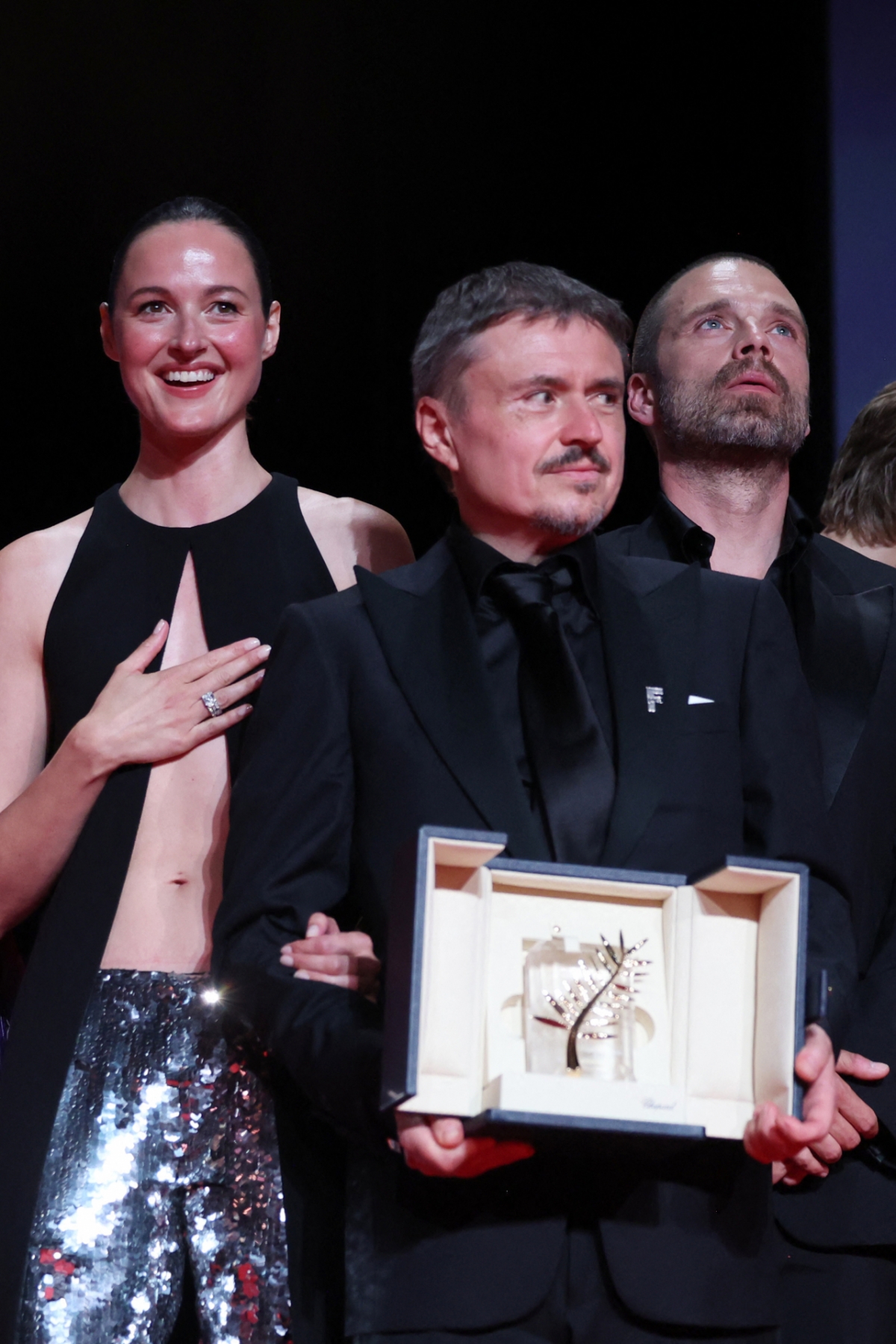 Director Christian Mungiu wins the Palme d'Or / Photo=/AFPBBNews=NEWS1=StarNews