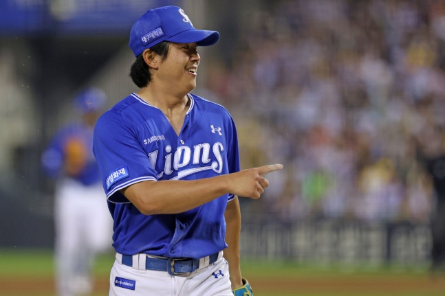 Samsung's Yang Chang-seop completed a 9-inning shutout against the Busan Lotte Giants on the 24th. /Photo=Samsung Lions