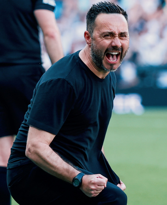 El entrenador Roberto De Zerbi celebra. /Foto=Captura de las redes sociales oficiales del Tottenham