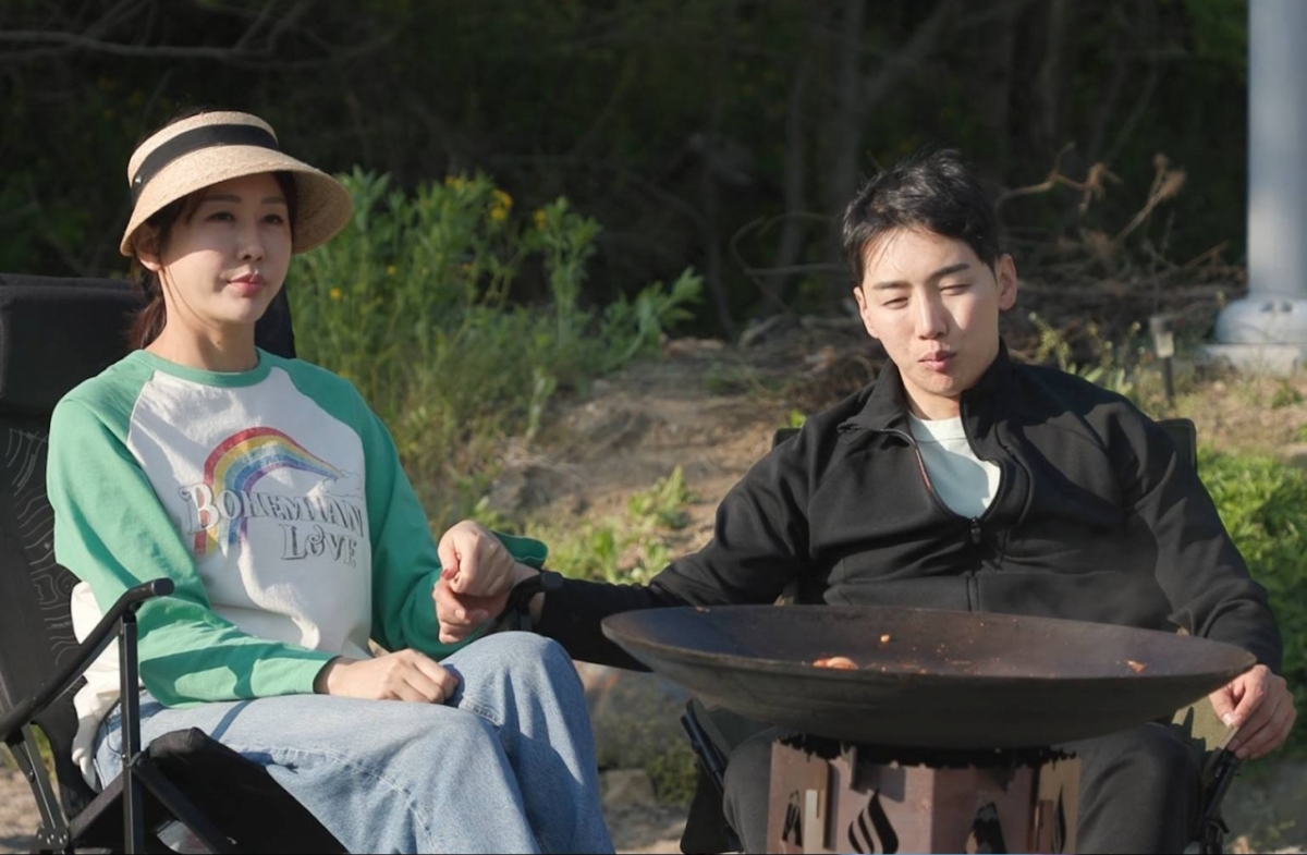 左から韓英、朴君夫妻/写真=SBS「同床異夢シーズン2-あなたは私の運命」