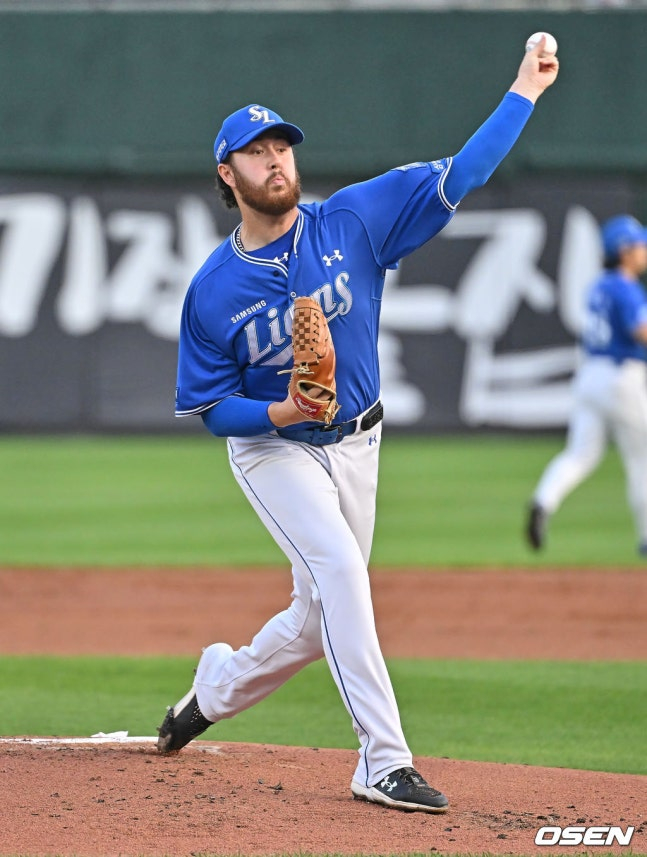 Jack Orcllin took the mound in the game against Lotte Giants on the 22nd.