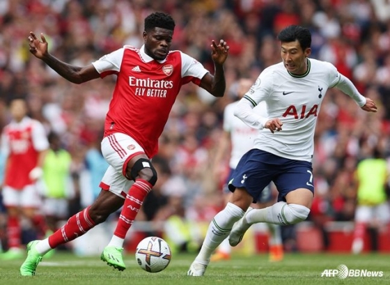 Thomas Partey (left) and Son Heung-min. /AFPBBNews=NEWS1