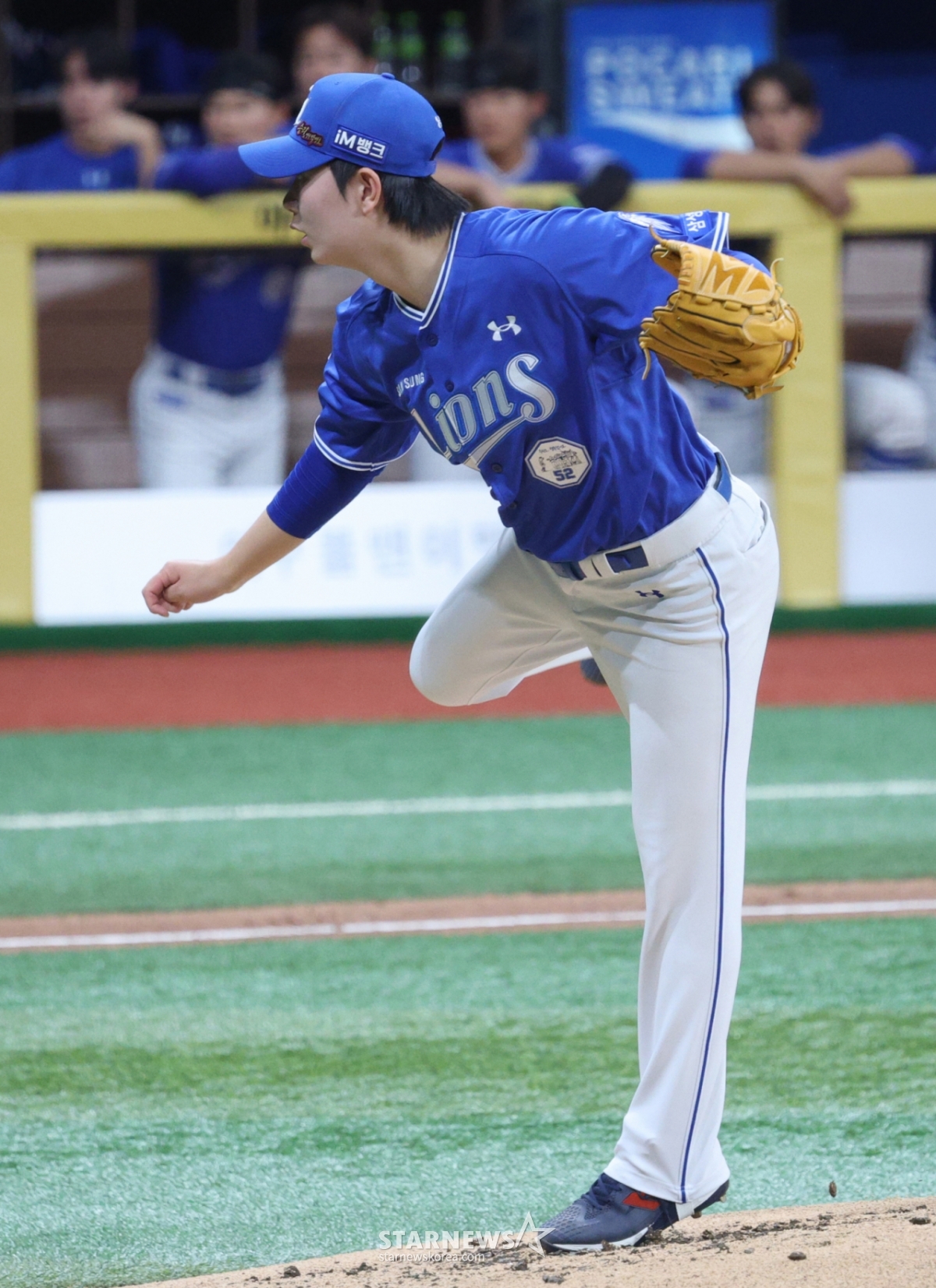 The 2026 Shinhan SOL KBO League Kiwoom Heroes vs. Samsung Lions game was held on the 26th at Seoul Gocheok Sky Dome. Samsung starter Jang Chan-hee is pitching hard. /Photo=Senior reporter Kim Jin-kyung kim.jinkyung@