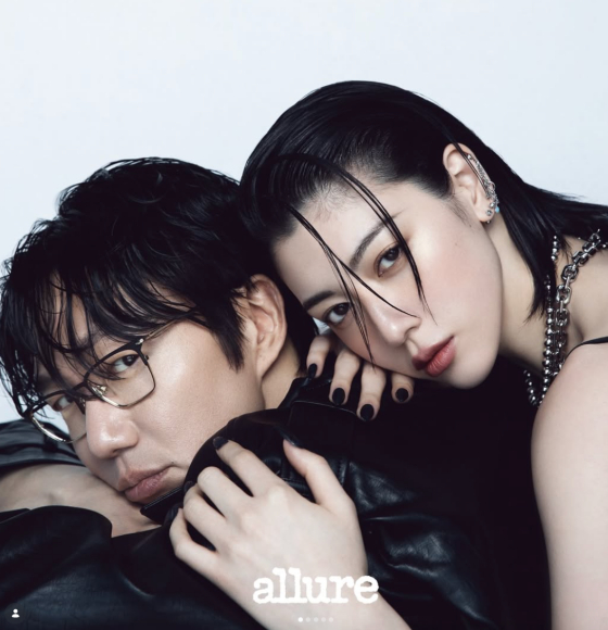 ソン·シギョン、三好彩香/写真=アルーアコリア