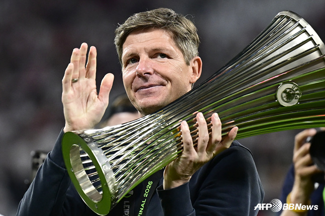 Crystal Palace manager Oliver Glasner. /AFPBBNews=NEWS1