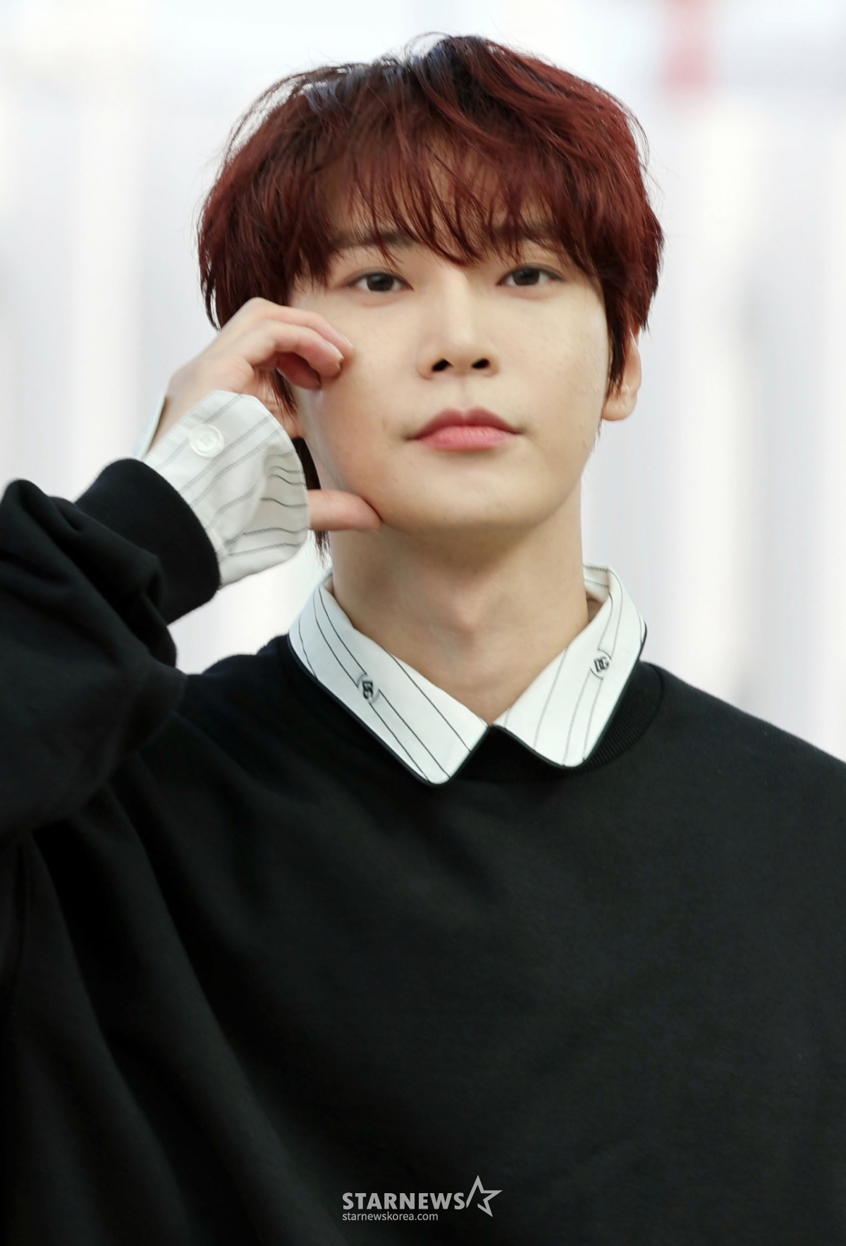 NCT member Doyoung departs through Incheon International Airport on the morning of the 12th for overseas schedules. September 25, 2025 /Photo=Senior reporter Im Seong-gyun