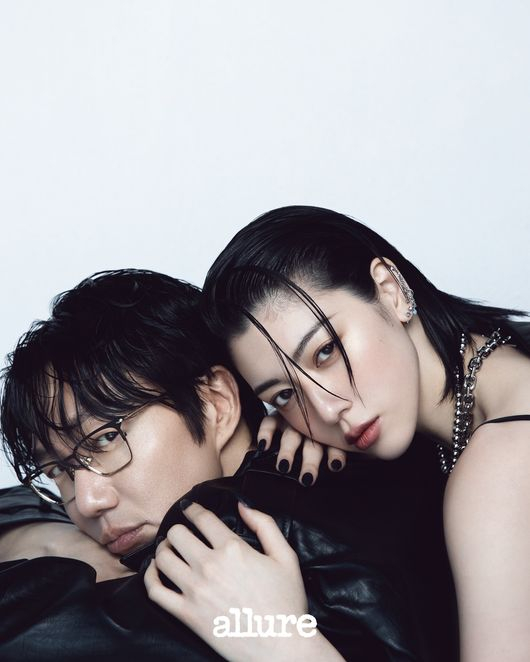 /Cung cấp ảnh = Allure