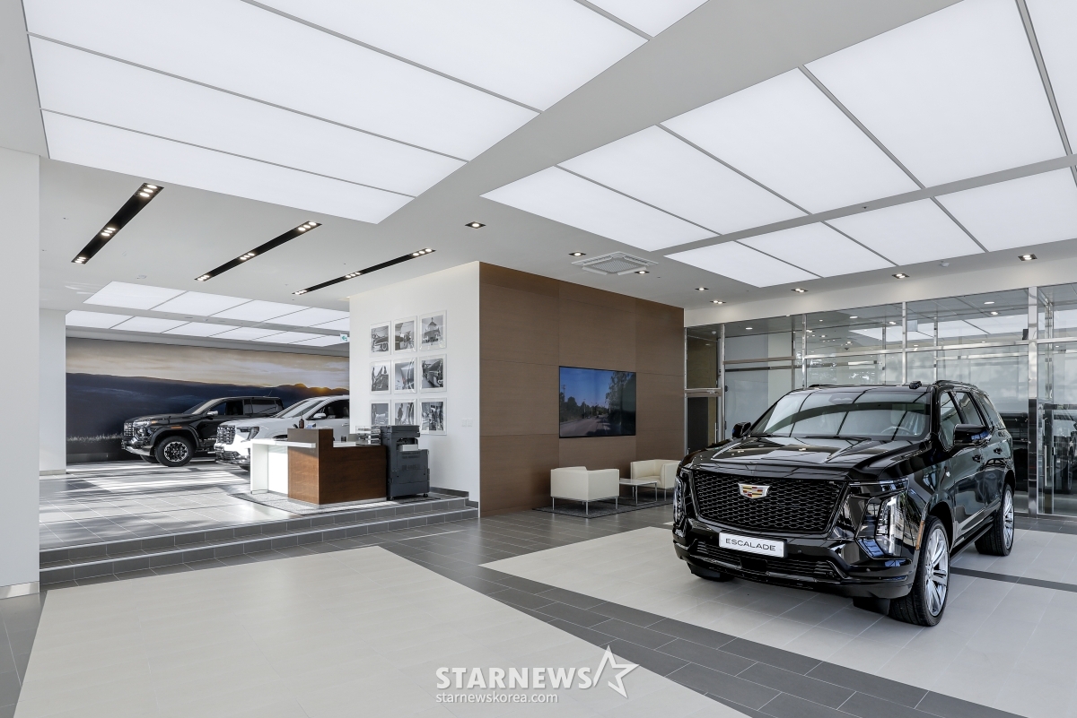 Cadillac and GMC, Incheon Showroom