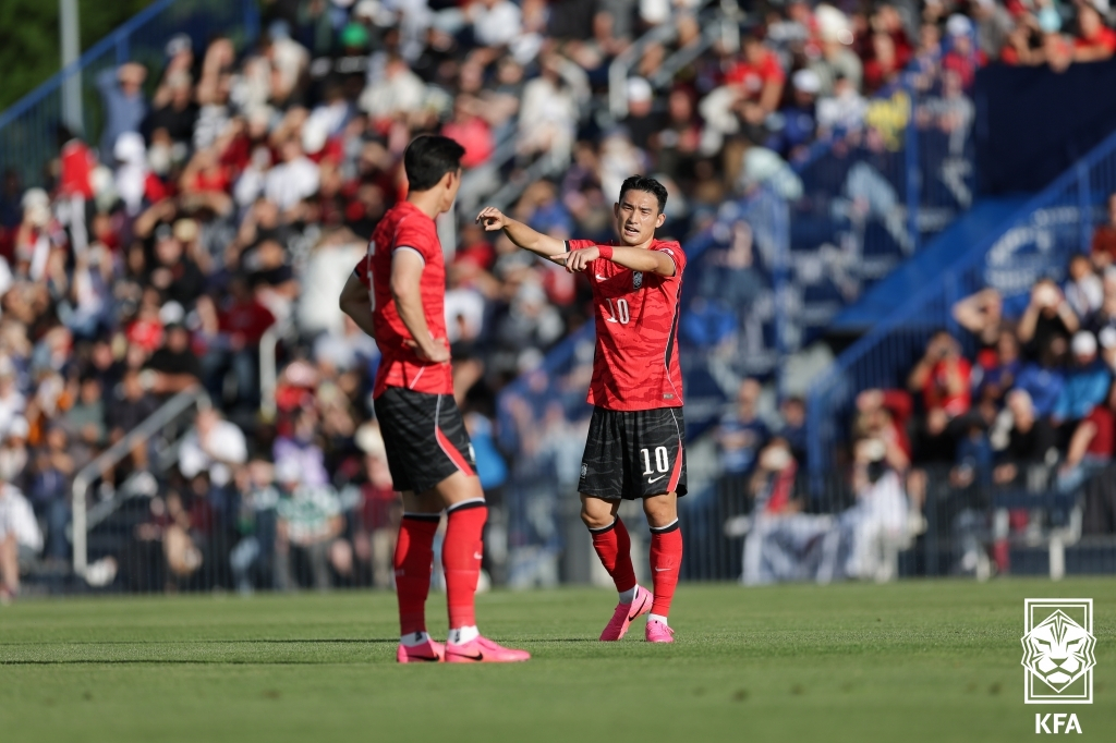 チョ·ユミン(10番)。 /写真=大韓サッカー協会提供