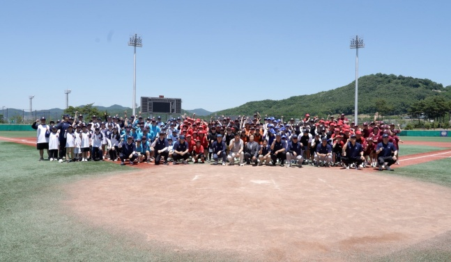 Hình ảnh trại bóng chày T-ball thông qua bóng chày mùa xuân năm 2026. /Ảnh = Cung cấp KBO
