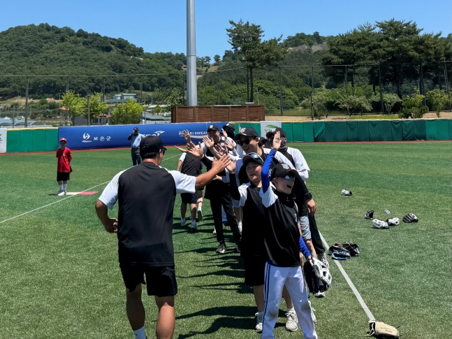Hình ảnh trại bóng chày T-ball thông qua bóng chày mùa xuân năm 2026. /Ảnh = Cung cấp KBO