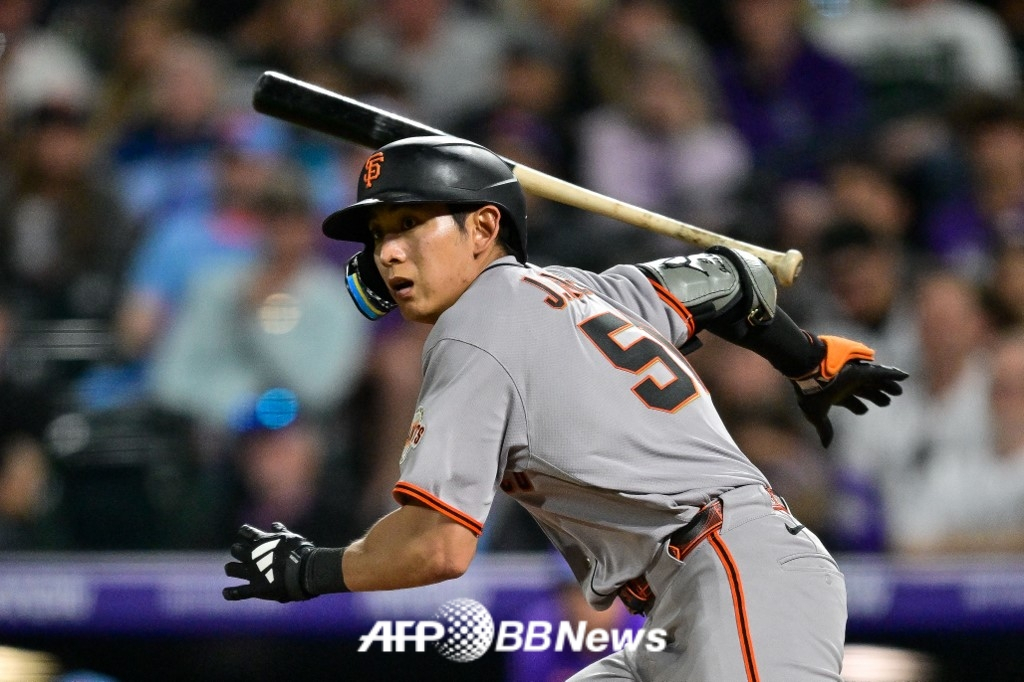 Cầu thủ sân ngoài của San Francisco Giants Lee Jung-hoo. /AFPBBNews = Tin tức 1