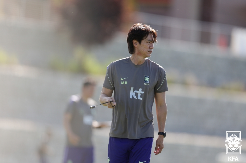 El entrenador de la selección nacional de fútbol de Corea, Hong Myung-bo. /Foto=Proporcionado por la Federación Coreana de Fútbol