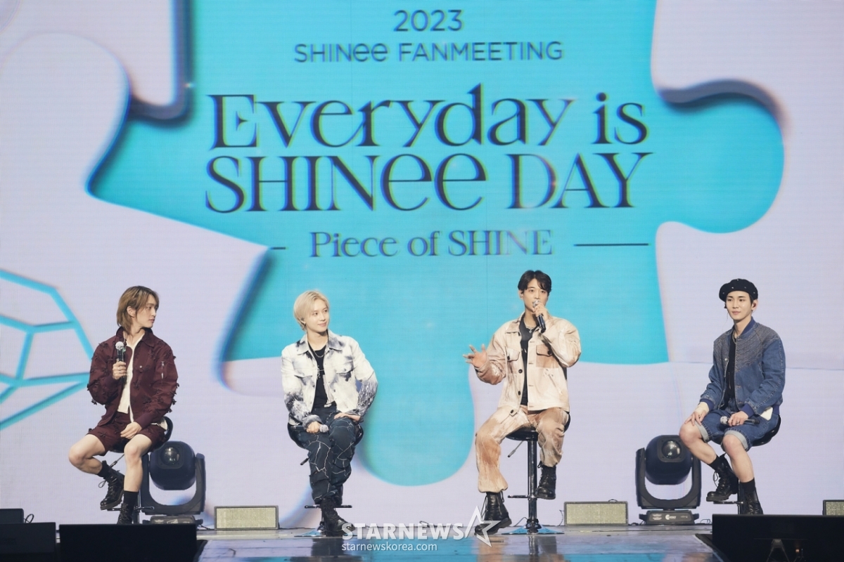 Группа SHINee прекрасно провела время с фанатами. Чтобы отпраздновать 15-ю годовщину своего дебюта, SHINee провели фан-конференцию «2023 SHINee FANMEETING 'Everyday is SHINee DAY'» в закрытом спортзале Джамсиль в Сонгпа-гу, Сеул, 27 и 28 числа. / 28.05.2023 /Фото = SM Entertainment