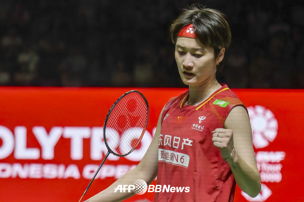 アン6日（韓国時間）、インドネシア·ジャカルタで行われた2026世界バドミントン連盟（BWF）ワールドツアー·スーパー1000インドネシアオープン準決勝で、アン·セヨンと激突したチョン·ウィペイ。 /AFPBBNews=ニュース1