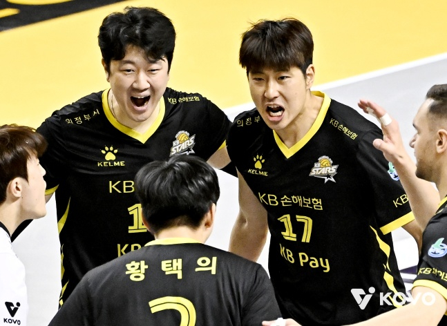 KB損害保険のベテラン、ナ·ギョンボク、ファン·テクウィ、パク·サンハ。 /写真=KOVO提供