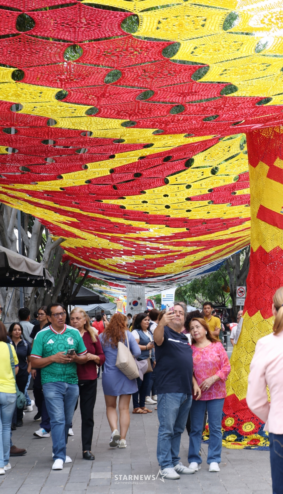 La bandera de Taegeuk colgada en la calle de Zapopan. /Foto=corresponsal jefe Kim Jin-kyung