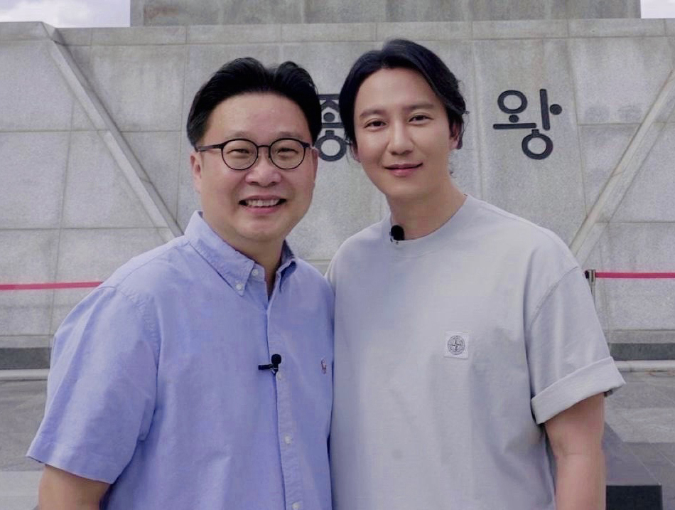 From left: Seo Gyeong-deok (Prof.), Kim Nam-gil / Photo=Seo Gyeong-deok (Prof.)team