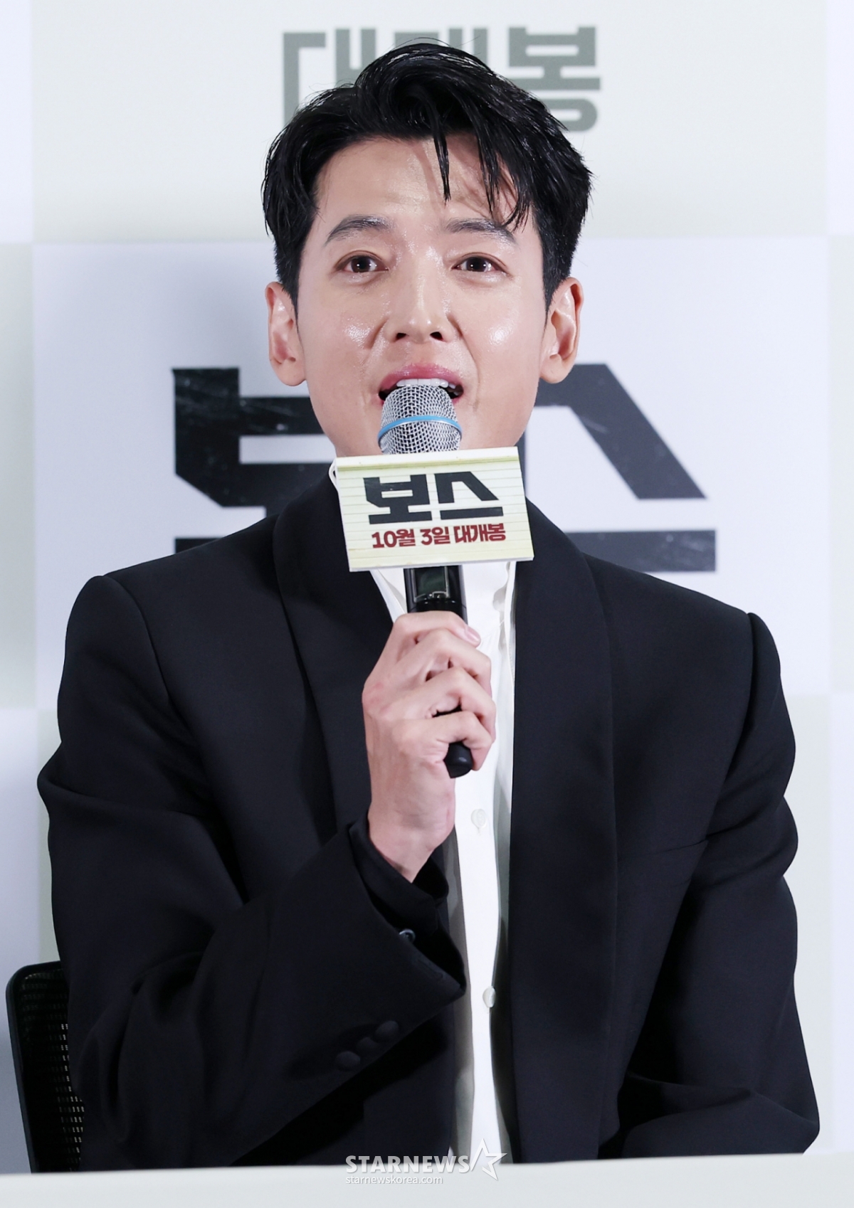 =演员郑京浩/2025.09.24/照片=金辉善hwijpg@