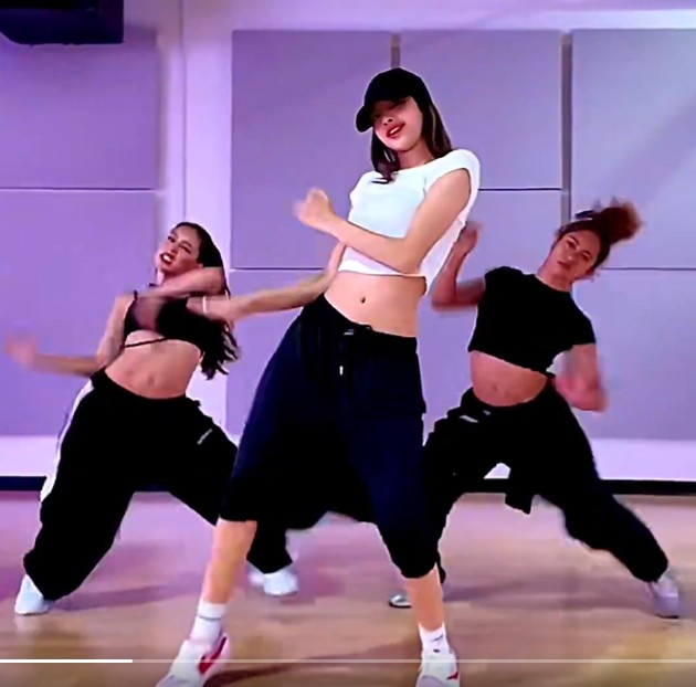 Foto: cuenta de X (Twitter) de fans de Lisa