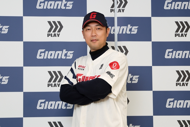 Satoru Kanemura, coordinador. /foto=Lotte Giants