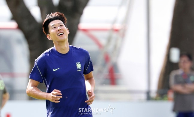 Imagen de Son Heung-min en entrenamiento. /foto=corresponsal jefe Kim Jin-kyung