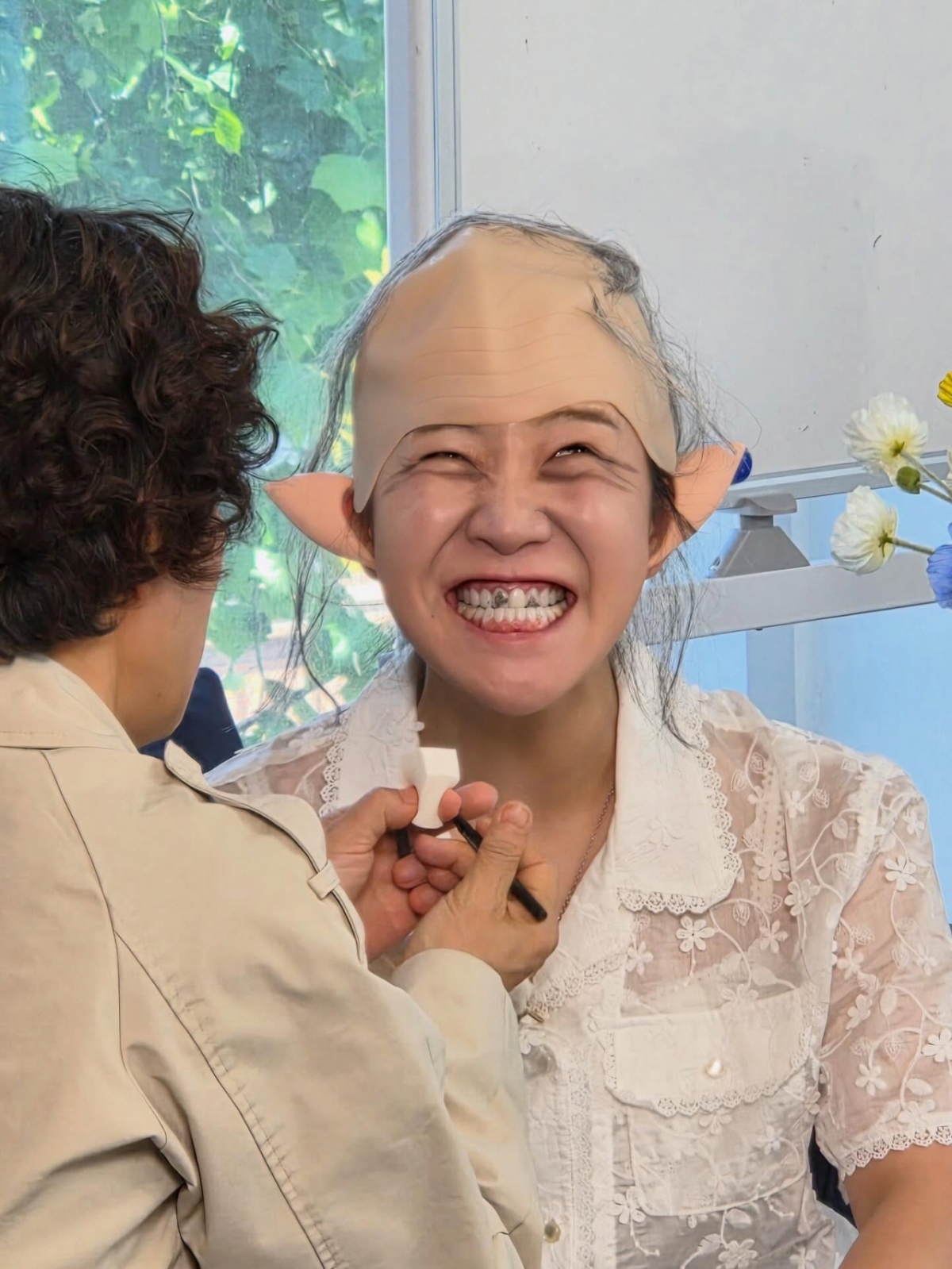 =照片=金智友SNS。