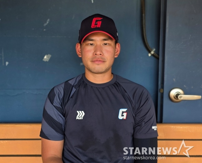 Lotte Kim Jin-wook chia sẻ cảm nghĩ trước trận đấu với LG Jamsil vào ngày 12 về việc tuyển chọn đội tuyển quốc gia tại Asian Games 2026. /Ảnh = Phóng viên Kim Dong Yoon