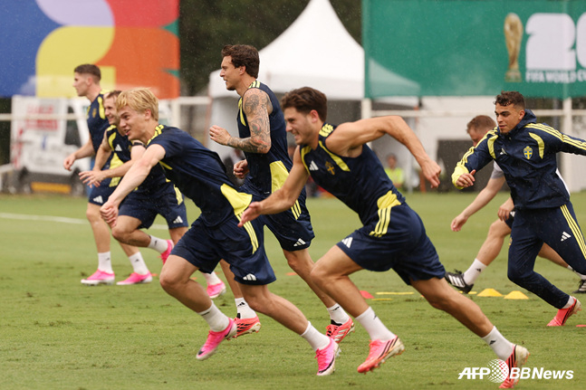 練習中のサッカーメキシコ代表チーム。 /AFPBBNews=ニュース1