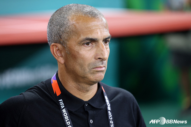Sabri Lamouchi, Tunisia national team coach, dismissed after just one match at the CONCACAF World Cup. /AFPBBNews=NEWS1
