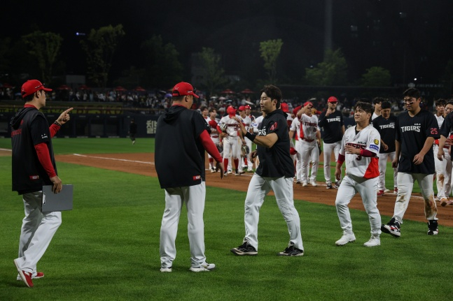 Đội tuyển KIA đã giành chiến thắng trong trận đấu Gwangju LG vào ngày 17. /Ảnh = Cung cấp Kia Tigers