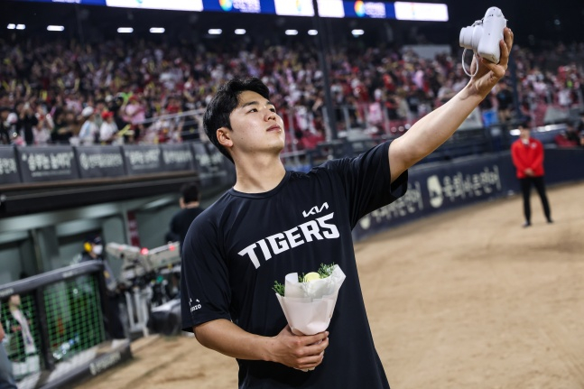 Hwang Dong-ha. /Foto=Federación Coreana de Béisbol Profesional (KIA Tigers)
