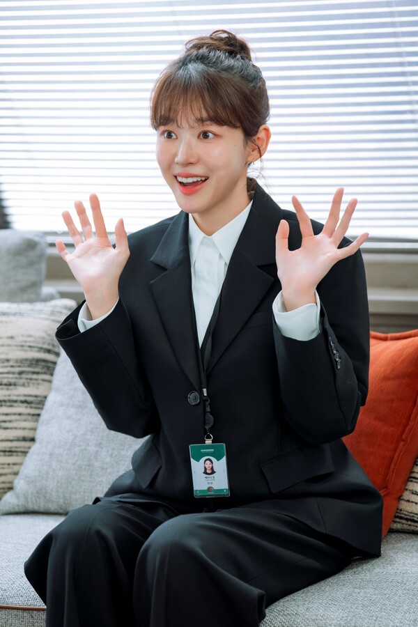'신입사원 강회장' 이주명 / 사진=SLL, 코퍼스코리아