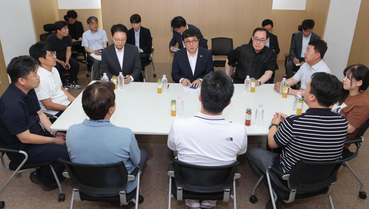 ハンドボール競技場入居種目団体関連の追加対策会議の様子。 /写真=文化体育観光部提供
