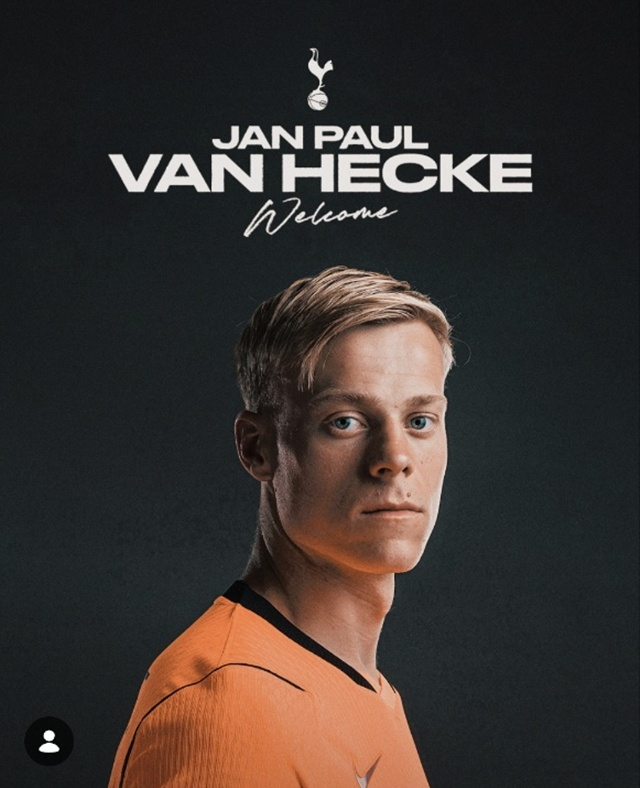 Official announcement of Paul Van Hecke's signing. /Photo=Tottenham SNS